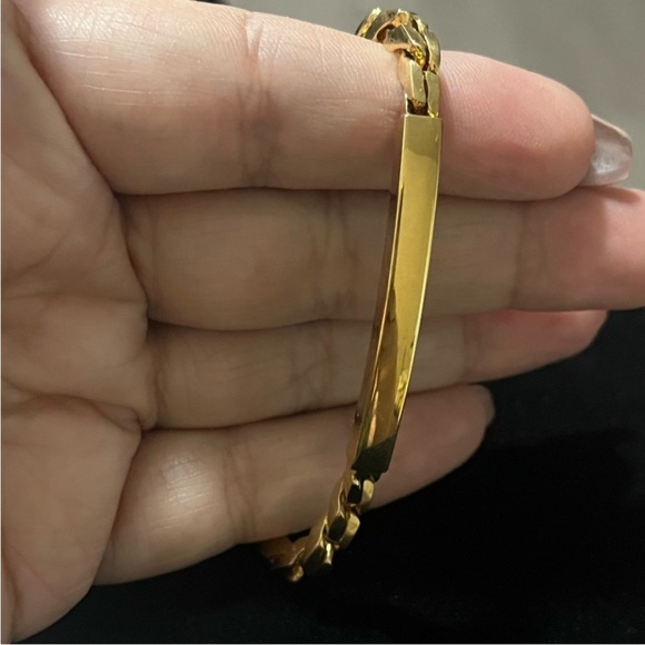 Gold-Tone Engravable Chain Bracelet w/Clasp - Picture 7 of 10